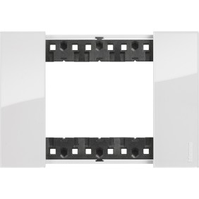 Placca Ghiaccio Bticino Living Now tre posti tecnopolimero KA4803DW