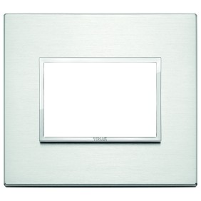 Placca Vimar Eikon Evo Alluminio brillante 3 moduli - codice 21653.01