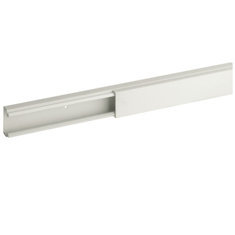 Canalina Bocchiotti  TMC 25/1x17 W con base forata stecca 2 metri B00603