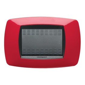 Placca Master Modo Rosso in tecnopolimero 3 posti 39TC153