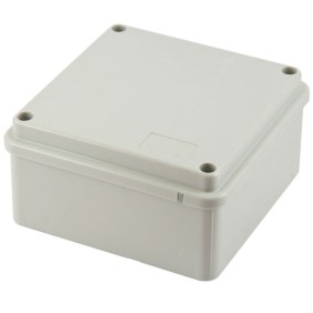 Cassetta di derivazione 100x100x50 pareti lisce Master M03200