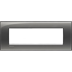 Placca 7 posti quadra fumo di Londra LivingLight Bticino LNA4807KF