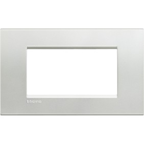 Placca 4 posti quadra argento LivingLight Bticino LNA4804AG
