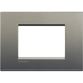 Placca 3 posti quadra avenue LivingLight Bticino LNA4803AE