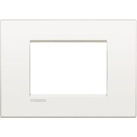 Placca 3 posti quadra bianco puro LivingLight Air Bticino LNC4803BN