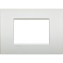 Placca 3 posti bianco perla LivingLight Air Bticino LNC4803PR