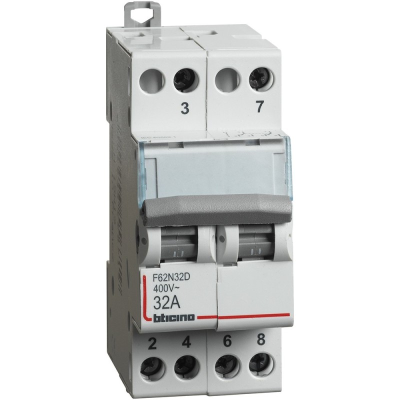 Deviatore 2NONC  32A  230400V  2 moduli DIN Bticino F62N32D
