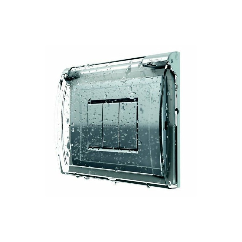 Custodia protettiva universale IP44 3 posti Serie Civili Bticino 26603