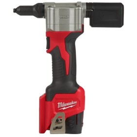 Rivettatrice compatta con batteria M12 Milwaukee 4933464405