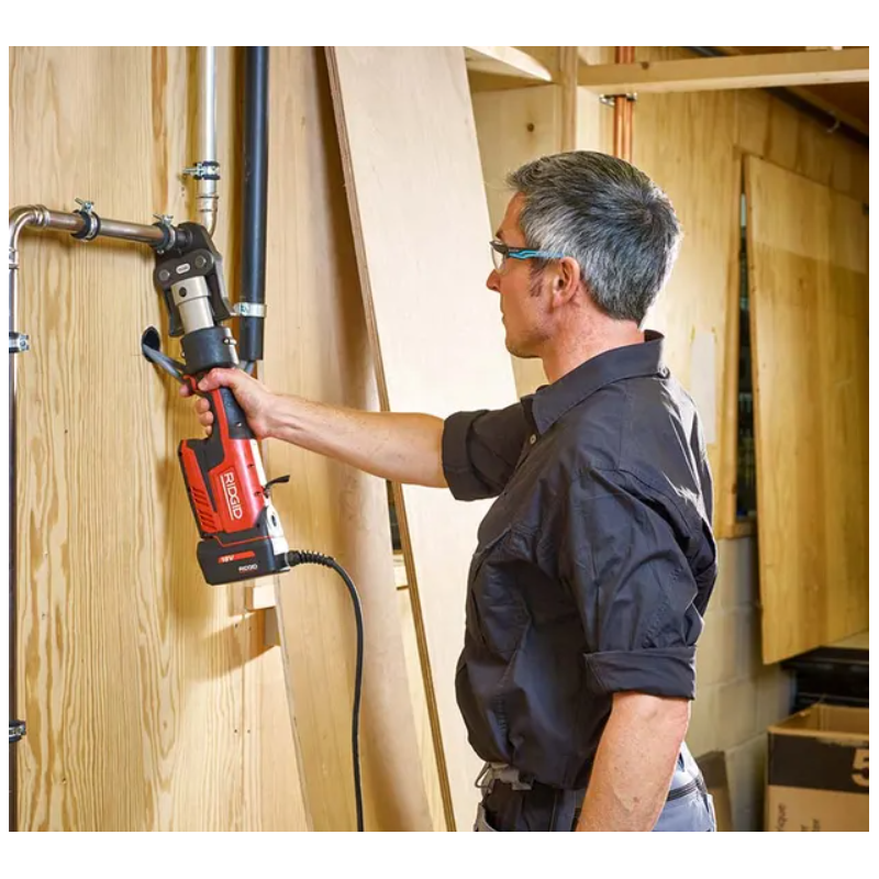 Applicazione pressatrice con cavo di 5 metri RP351 senza ganasce 230V Ridgid 67263