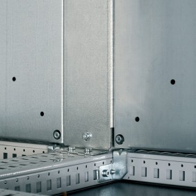 Piastra in acciaio di continuità per armadi ENUX affiancati altezza 2000mm ETA EUPN-002000