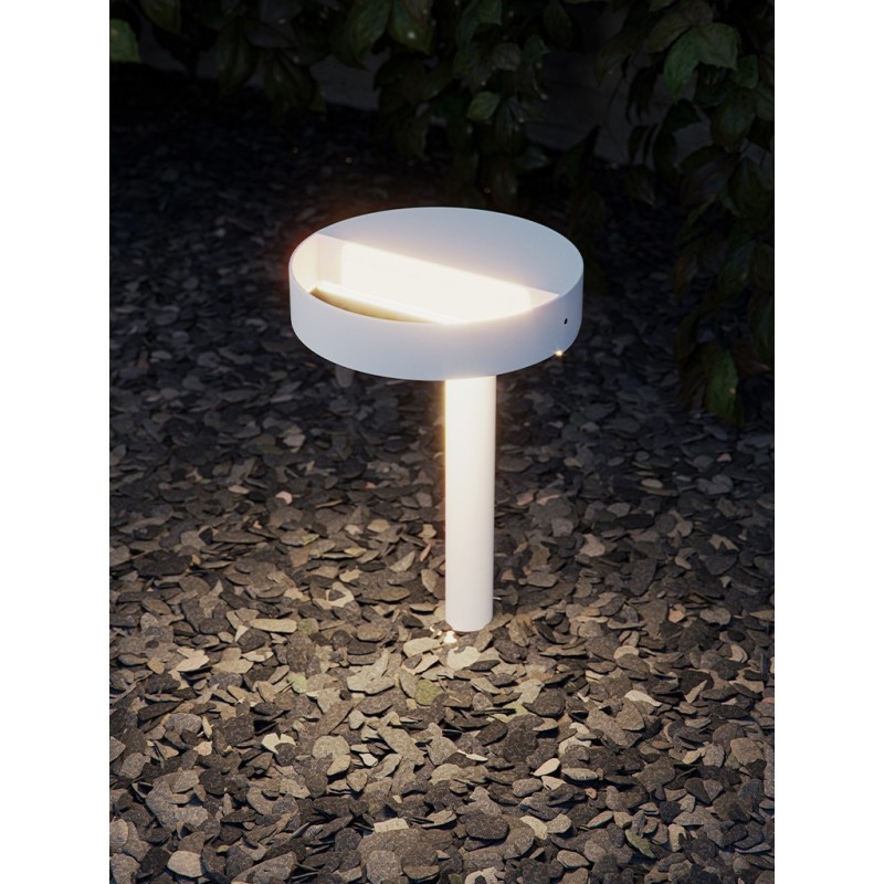 Lampada CLOS installata a terra