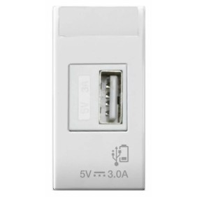 Caricatore Usb 1 modulo e 1 uscita Serie Civili 3A Ave Domus 441082USB3A