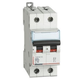 INTERRUTTORE MAGNETOTERMICO 6KA 1P+N BTICINO 16A INTERRUTTORE MAGNETOTERMICO 6KA 1P+N BTICINO 10A FN81NC10