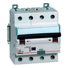Interruttore magnetotermico differenziale Bticino 4.5 Ka 4P 20A  - GA8843AC20