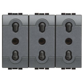 Presa Triplex Bipasso 10/16A 3 Posti Serie Civili Bticino LivingLight L4180/3